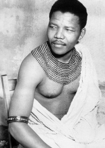 Mandela em 1961 - Foto: Eli Weinberg