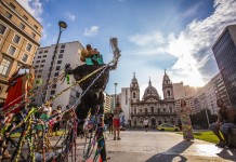 “A minha arte fala sobre a energia do corpo negro no mundo”, diz Jelili Atiku