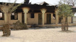 Escola queimada pelo Boko Haram em Maiduguri, capital de Borno, Nigéria. Foto: IRIN/Aminu Abubaka