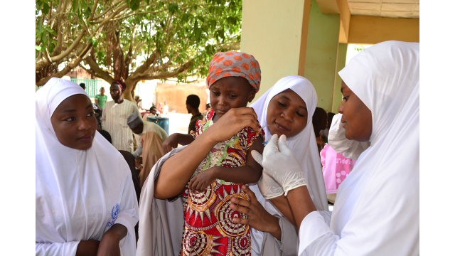 Foto de OMS - Vacinação na Nigéria 