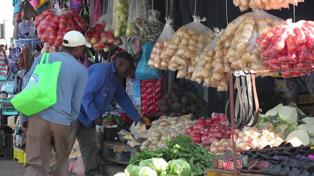 Mercado em Joanesburgo - Reprodução Youtube - Bolobathaba Media