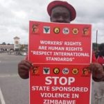 Protestos no Zimbábue – Foto de ZimbabweYadzoka/MayibuyeiZimbabwe